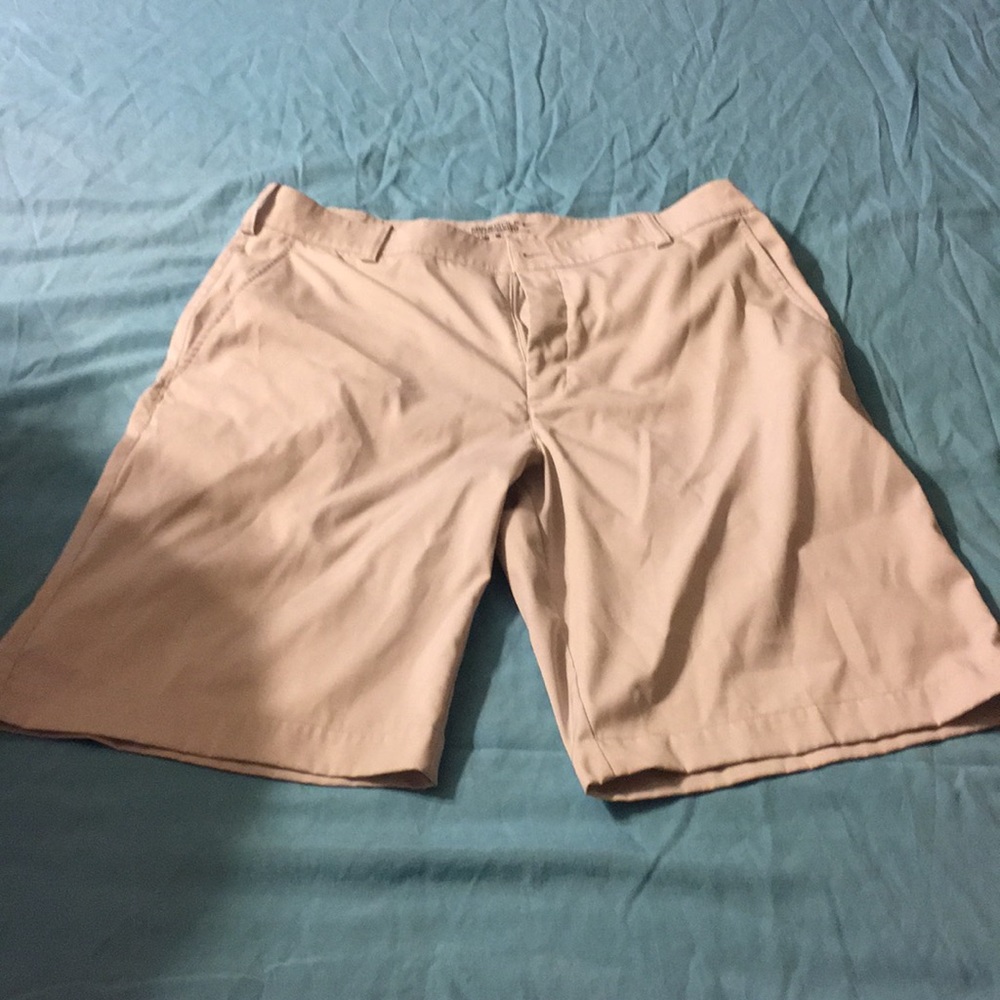 Men’s nike golf shorts